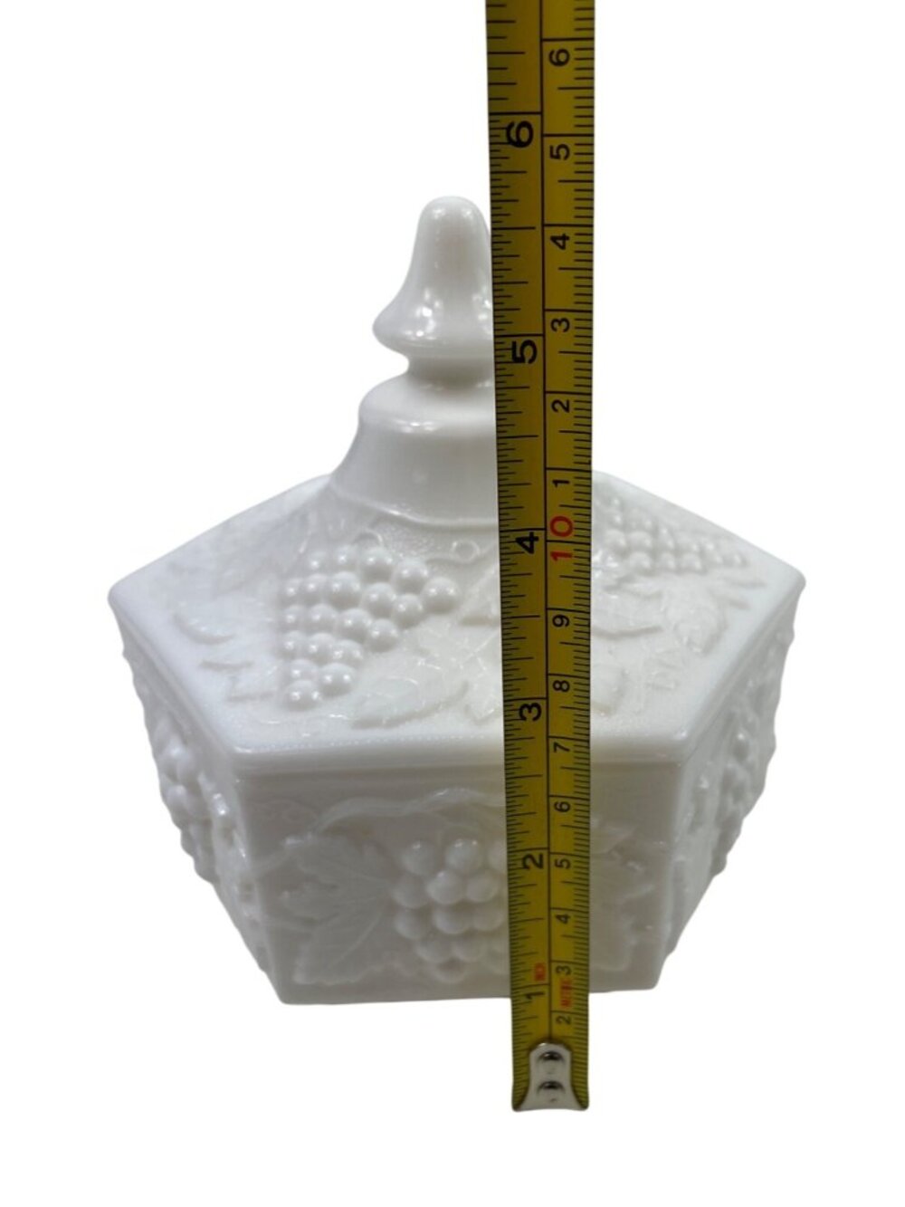 Vintage Imperial Milk Glass 6 Paneled Candy Dish Grapevine Design w/ Lid - Picture 8 of 8